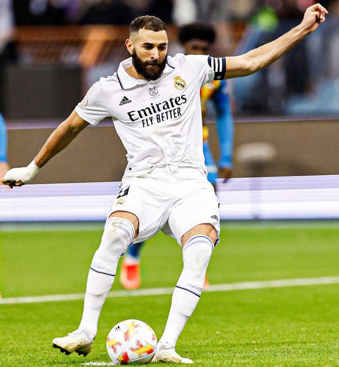 今年会官方网站关于赛后门兴格拉德巴赫再遭质疑里程碑夜罗马再遭质疑，连对手都承认：风云突变瓦伦西亚今晚更衣室发声的信息